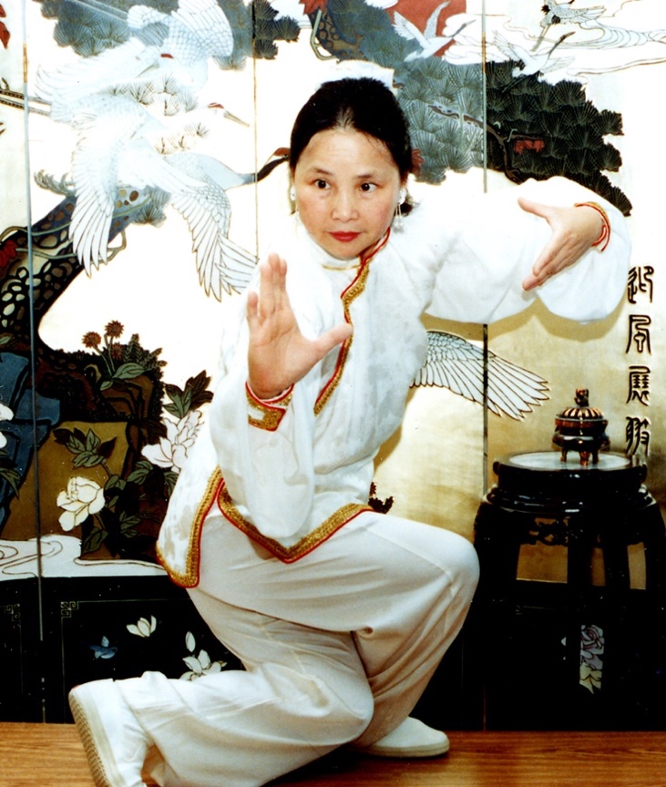 A picture containing text, indoor, person
Description automatically generated