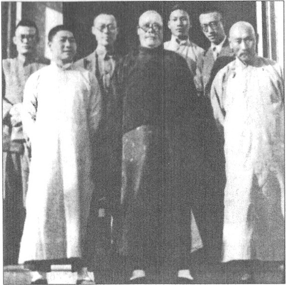 Top Tai Chi Master Yang Chengfu with Top Bagua Master Fu Zhensong, and their principle students Fo Zhongwen and Fu Wingfay